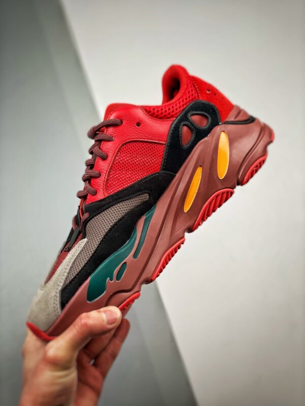 Adidas Yeezy 700 V2 - immagine 4