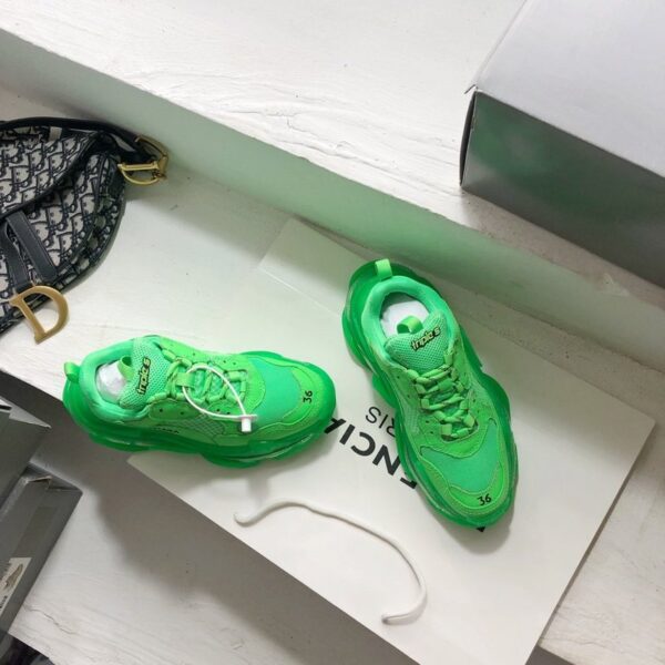 Balenciaga Triple S - immagine 4