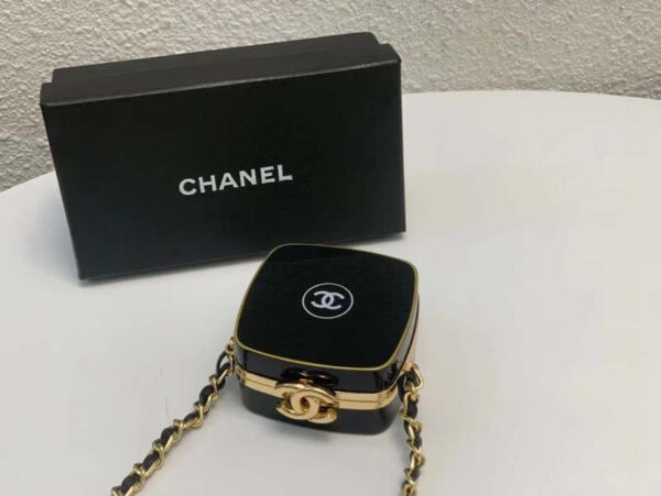 Cover AirPods Chanel