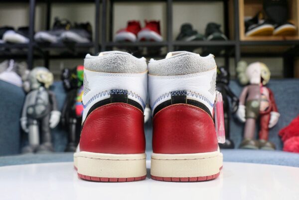 Union x Air Jordan 1 Retro High OG - immagine 2