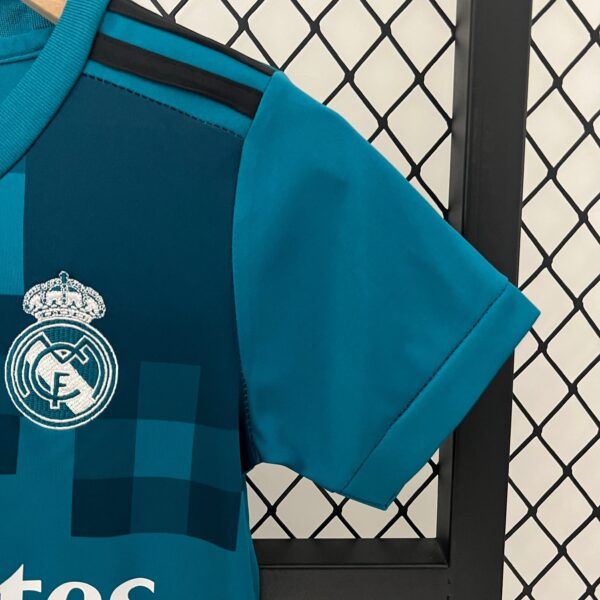 Kit Bambino - Real Madrid Vintage 17/18 - immagine 6