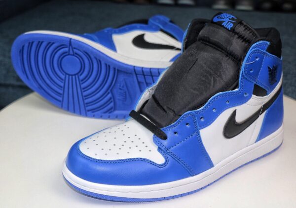 Air Jordan 1 Royal - immagine 3