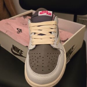 Travis Scott x Air Jordan 1 Low OG Reverse Mocha 36 PC