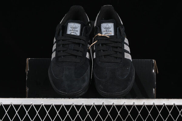 ADIDAS SAMBA ADV CORE BLACK/GREY FOUR/GOLD METALLIC - immagine 4