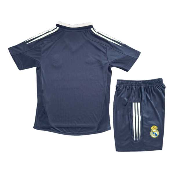 Kit Bambino - Real Madrid Trasferta Vintage 04/05 - immagine 2