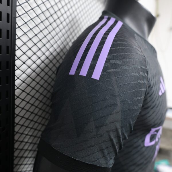 Real Madrid Special Edition - 24/25 Player Version - immagine 3
