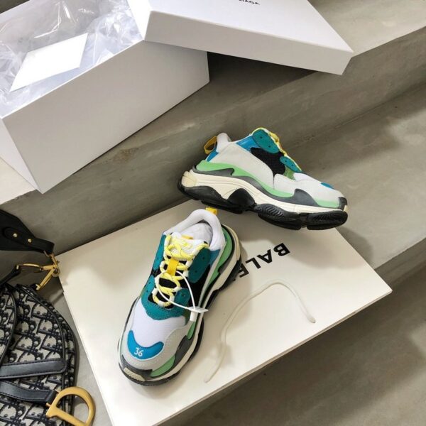 Balenciaga Triple S - immagine 4