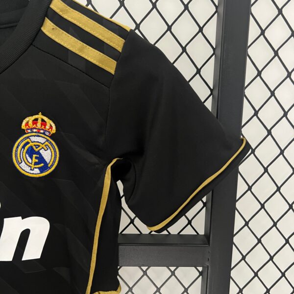 Kit Bambino - Real Madrid Vintage 11/12 - immagine 6