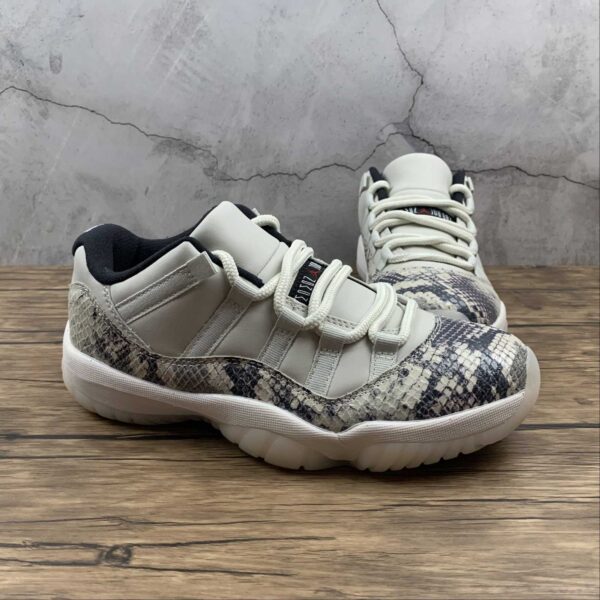 Air Jordan 11 Retro Low - immagine 2