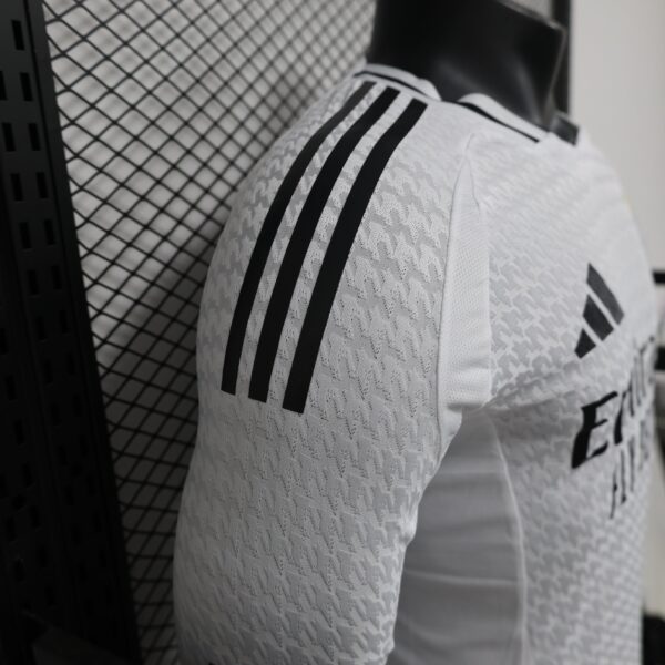 Real Madrid - 24/25 Manica Lunga Player Version - immagine 4