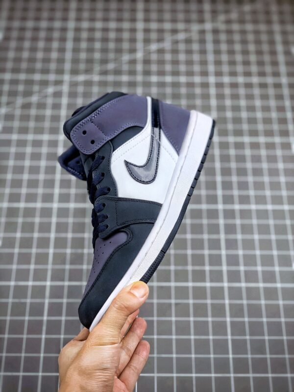AIR JORDAN 1 MID OBSIDIAN/SANDED PURPLE-WHITE - immagine 4