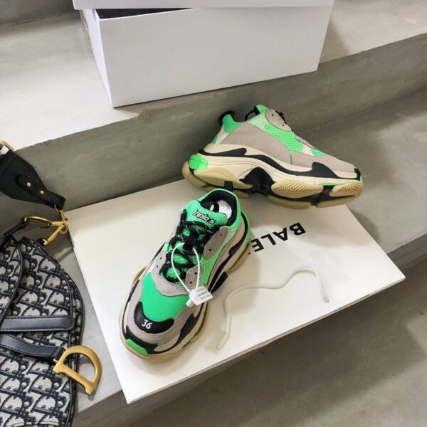 Balenciaga Triple S - immagine 4