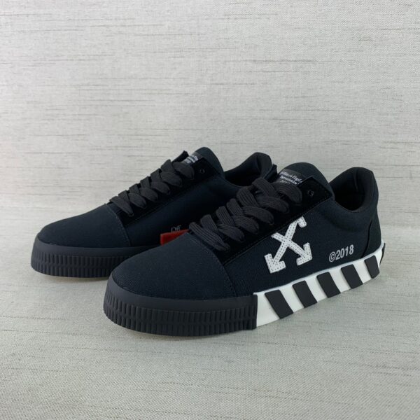 Off-White Sneaker - immagine 3