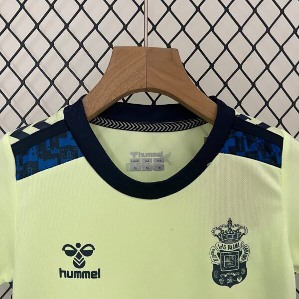 Kit Bambino - Las Palmas Third 24/25 - immagine 3