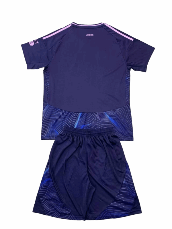 Kit Bambino - Leeds Third 24/25 - immagine 2