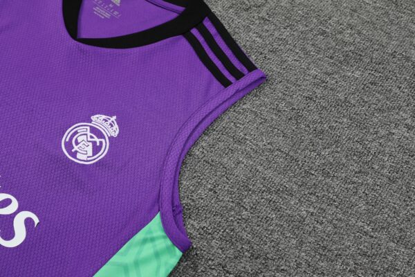 Real Madrid - Canotta + Pantaloncino - immagine 4