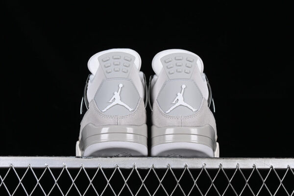 AIR JORDAN 4 RETRO FROZEN MOMENTS WHITE/GREY/SILVER - immagine 5