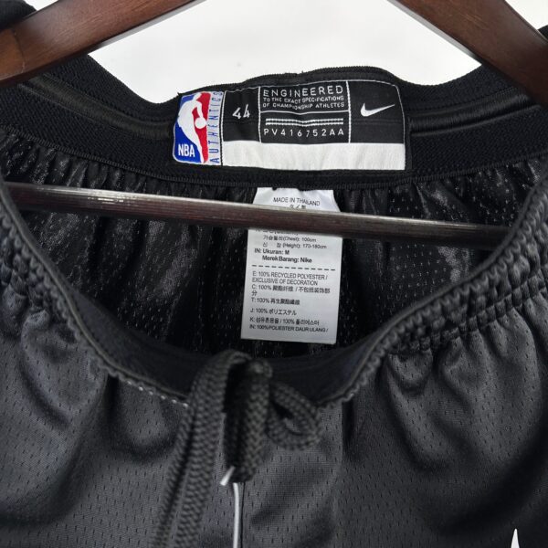 Sacramento Kings - immagine 3