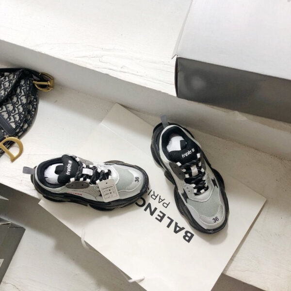 Balenciaga Triple S - immagine 4