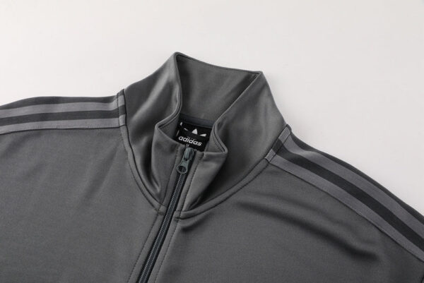 Tuta Adidas 2024 - immagine 4