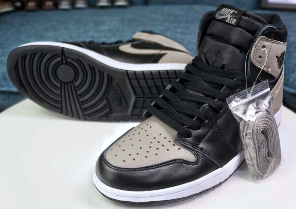 Air Jordan 1 OG "Ombra" 2018 - immagine 2