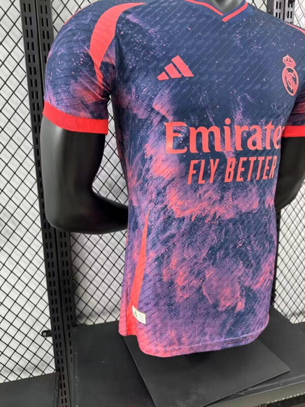 Real Madrid Special - 24/25 Player Version - immagine 3