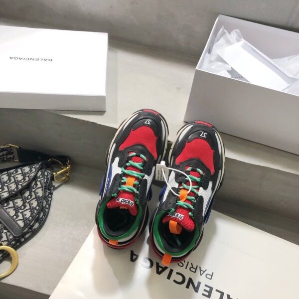 Balenciaga Triple S - immagine 5