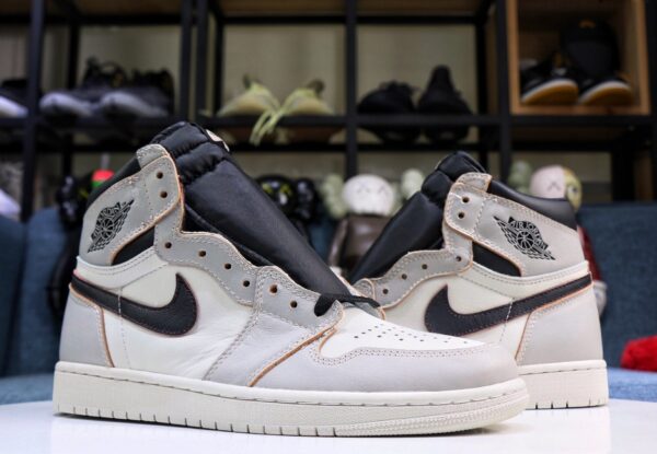 Nike SB x Air Jordan 1 Retro High OG "Light Bone" - immagine 4