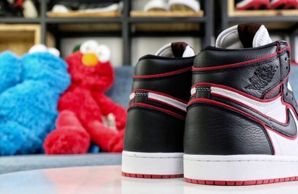 Air Jordan 1 OG - immagine 2