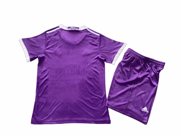 Kit Bambino - Real Madrid Vintage 16/17 - immagine 2