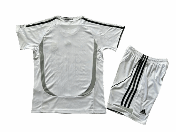Kit Bambino - Real Madrid Vintage 06/07 - immagine 2