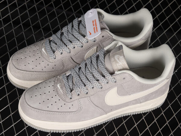 AIR FORCE 1 LOW 07 - immagine 4
