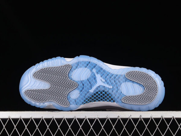 AIR JORDAN 11 LOW - immagine 3