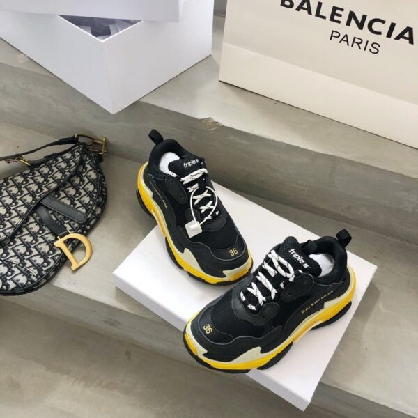 Balenciaga Triple S - immagine 5