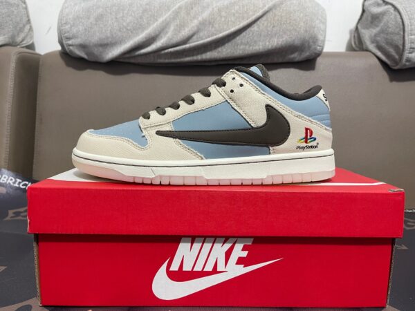 PK SB Dunk Low "Travis Scott x Playstation" - immagine 6