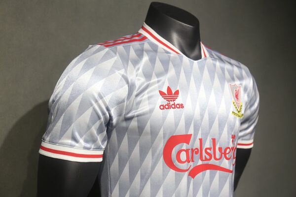 Liverpool x Beatles White Special Edition - 24/25 Player Version - immagine 3