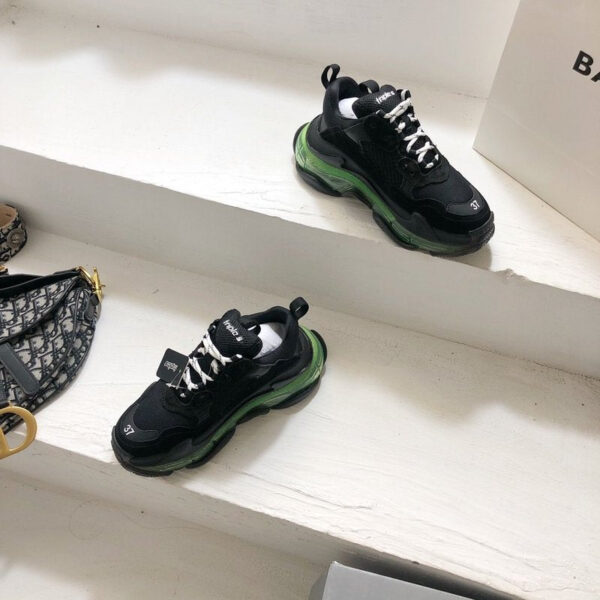 Balenciaga Triple S - immagine 5