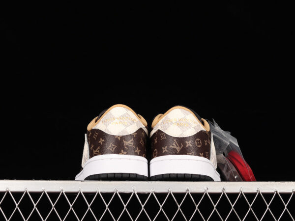 TRAVIS SCOTT X AIR JORDAN 1 LOW OG X L*V - immagine 5