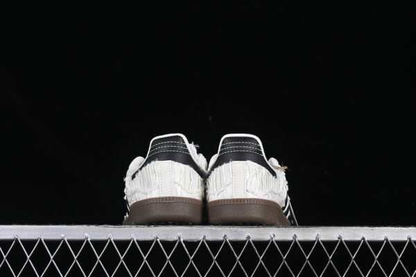 CAROLINE HU X CLOT X SAMBA REVERIE OFF WHITE/BLACK - immagine 5