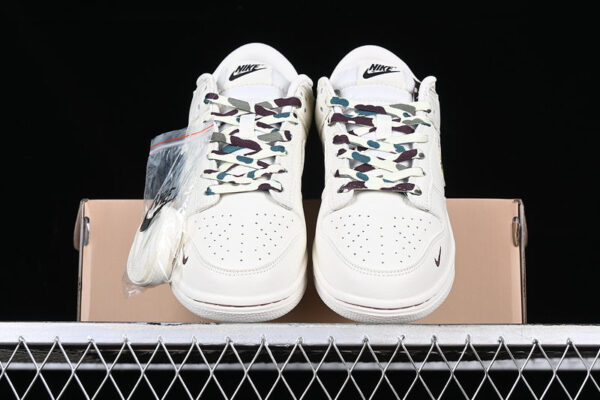 SB DUNK LOW OFF WHITE/CAMOUFLAGE - immagine 4