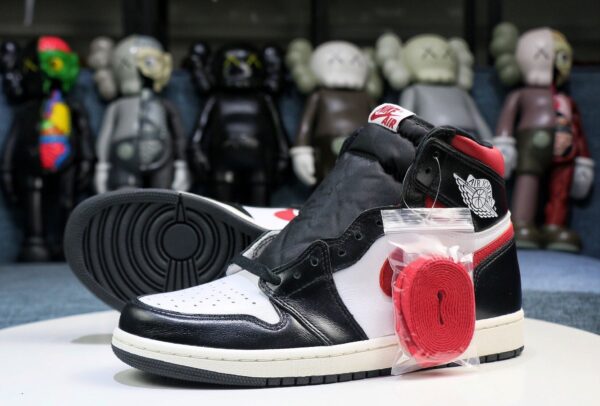 Air Jordan 1 Retro High OG - immagine 3