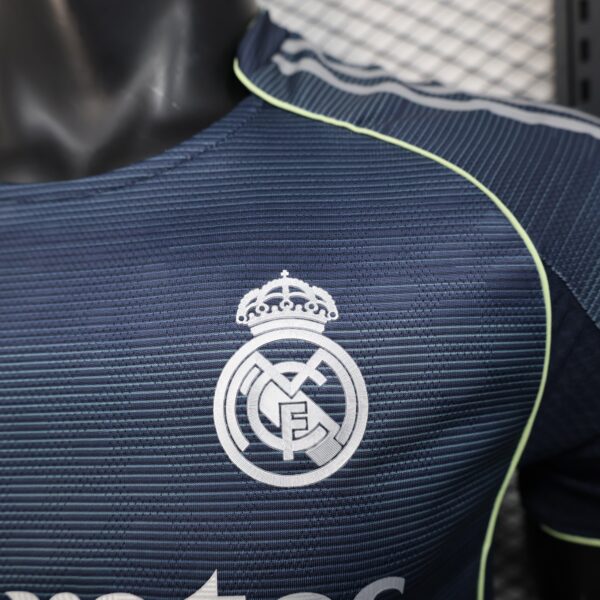 Real Madrid Trasferta - 25/26 Player Version - immagine 5