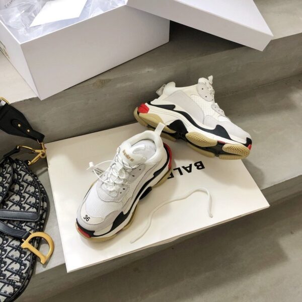 Balenciaga Triple S - immagine 6