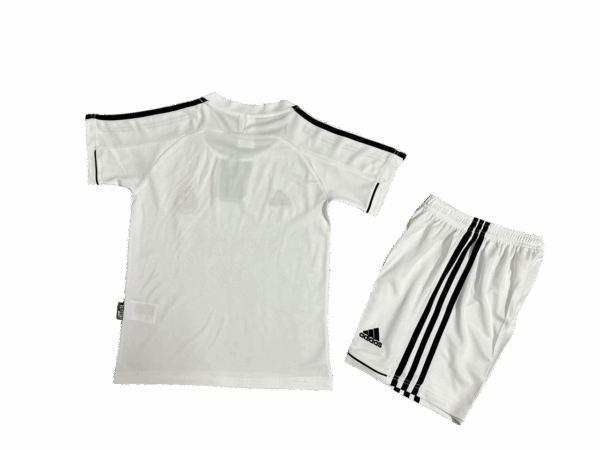 Kit Bambino - Real Madrid Vintage 03/04 - immagine 2