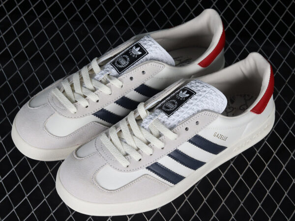 Adidas Gazelle x Gucci - immagine 3