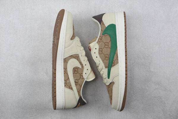 FRAGMENT X TRAVIS SCOTT X AIR JORDAN 1 LOW GUCCI - immagine 3