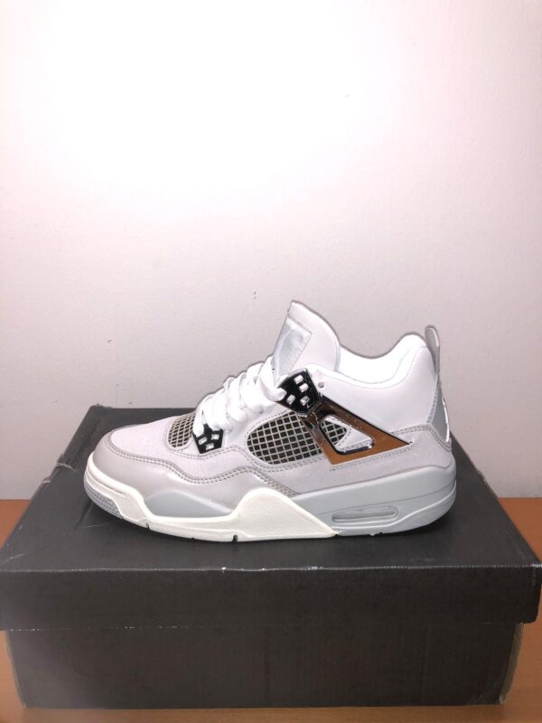Air Jordan 4 Retro bianco e argento 38