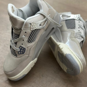 Air Jordan 4 39 PC