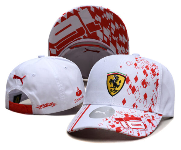Cappellino Ferrari