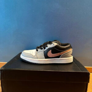 AIR JORDAN 1 LOW Black Grey Pink 36
